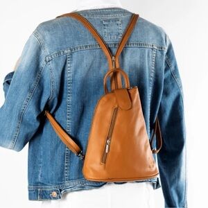 Designer backpack made in Italy(Borse In Pelle )
